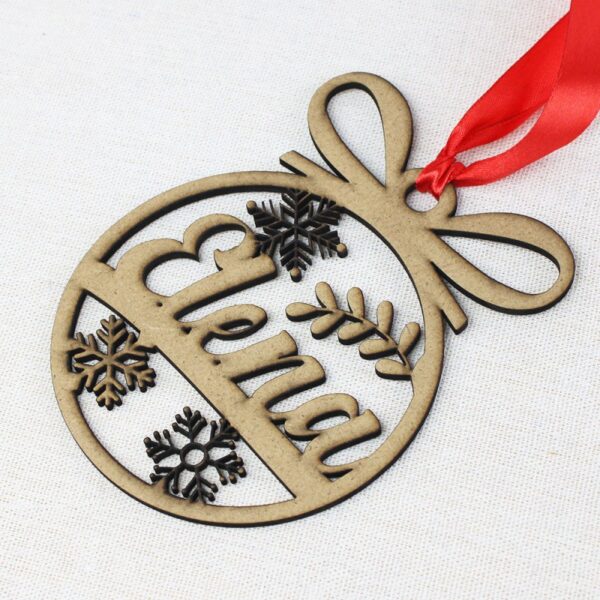 Bola de Navidad en Madera Personalizada con Nombre - Imagen 2