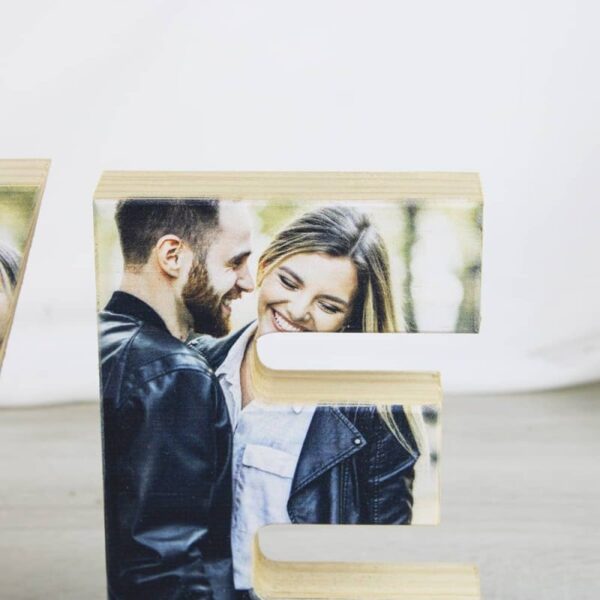 Madera LOVE Personalizada con fotos - Imagen 3